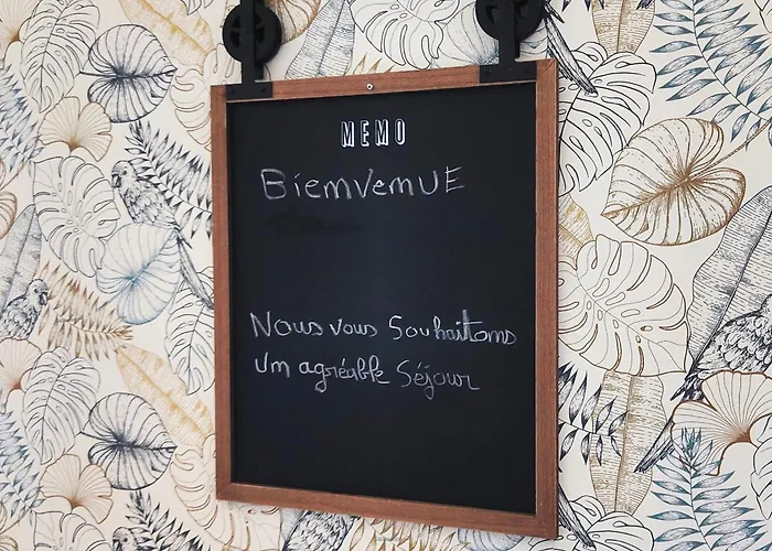 Le Refuge Bleu Et Or Apartamento Lourdes