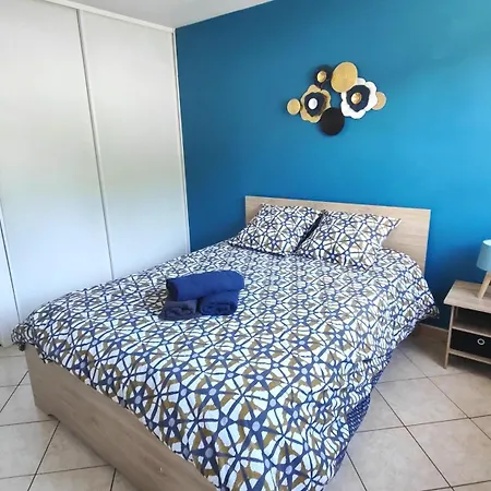 Apartment Le Refuge Bleu Et Or Lourdes